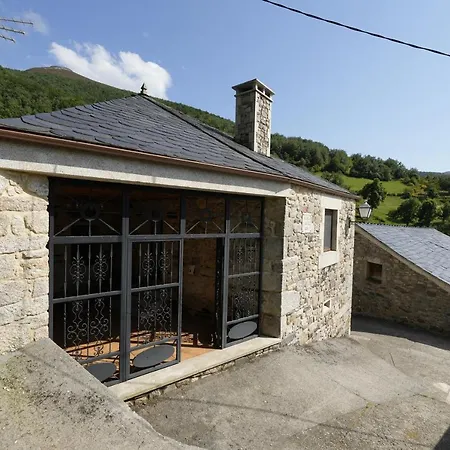 Vivienda Uso Turistico Prado Novo Holiday home *